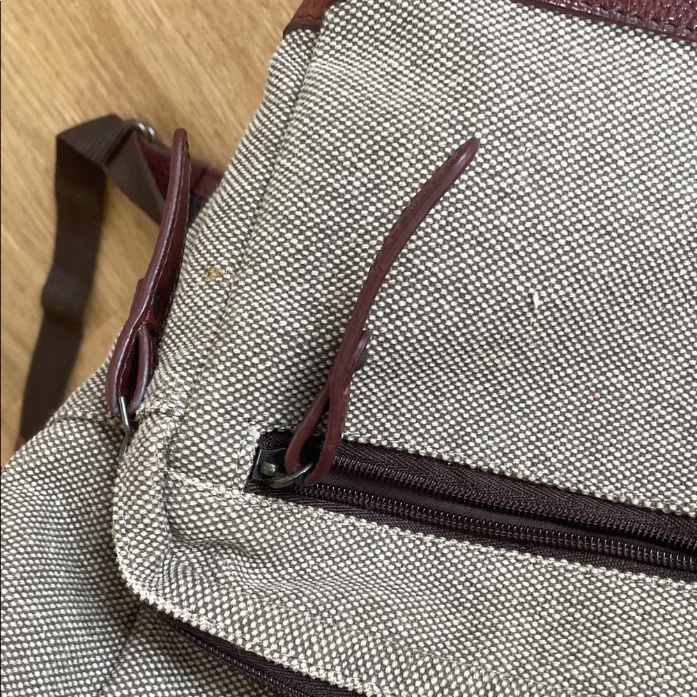 BOSCA Stylish Gray and Brown Men's Backpack - Picture 7 of 7